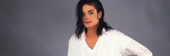 Black or White – Michael Jackson Michael Jackson durante a fase da música “Black or White”