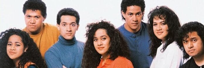 Os integrantes do grupo The Jets na capa do single You Got It All de 1986.