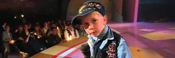Jordy Lemoine aos 4 anos em 1992 durante a divulgação do single 