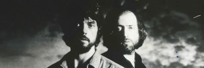 Alan Parsons e Eric Woolfson, integrantes do Alan Parsons Project, durante a divulgação do álbum Eye in the Sky em 1982, gravado no Abbey Road Studios em Londres